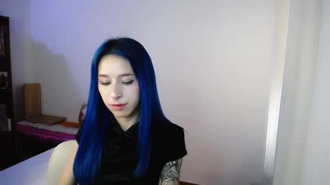 Maca online show from December 5, 2025, 2:14 pm