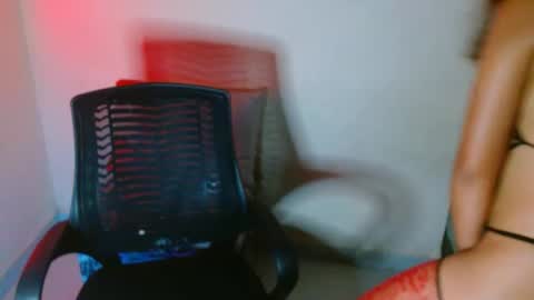 Snapshot of dakota_sweetx chatting on February 28, 2025, 2:42 am Dakota And Bellamy online show from February 28, 2025, 2:42 am