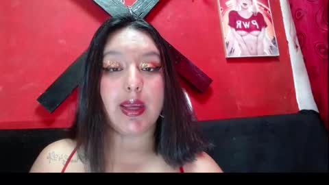 Snapshot of dakotaks chatting on November 22, 2025, 9:14 pm Mariana online show from November 22, 2025, 9:14 pm