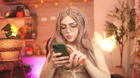 Snapshot of dalia_morgan chatting on October 20, 2025, 12:55 am Dalia Morgan online show from October 20, 2025, 12:55 am