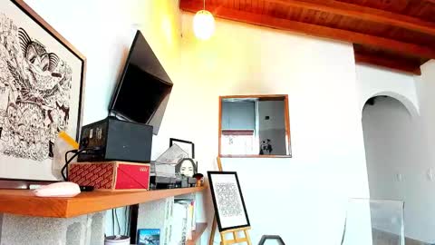 Snapshot of dalia_negra chatting on February 21, 2026, 8:10 pm Almendra online show from February 21, 2026, 8:10 pm