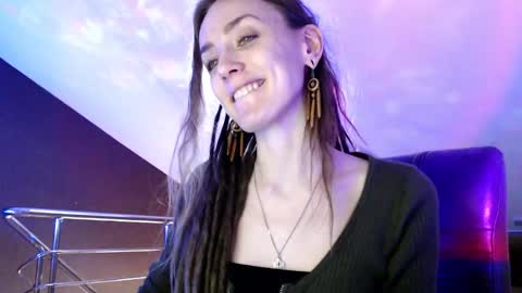 Dalia  online show from February 21, 2025, 1:22 pm