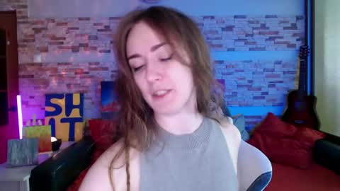 Dalia  online show from May 25, 2026, 11:05 am