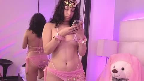 daliacastle online show from July 15, 2026, 7:30 pm