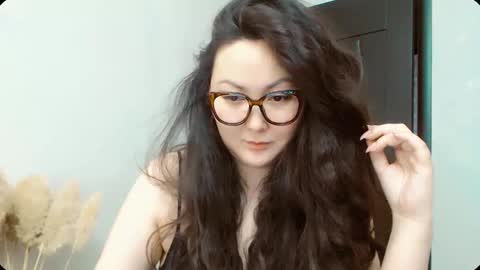 Dali online show from November 3, 2025, 5:42 am