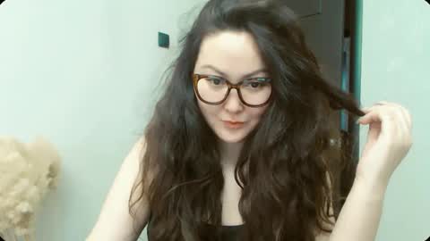 Snapshot of dalidayes chatting on January 11, 2026, 3:44 am Dali online show from January 11, 2026, 3:44 am