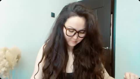 Snapshot of dalidayes chatting on February 1, 2026, 3:38 am Dali online show from February 1, 2026, 3:38 am