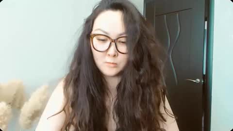 Snapshot of dalidayes chatting on February 9, 2026, 5:44 am Dali online show from February 9, 2026, 5:44 am