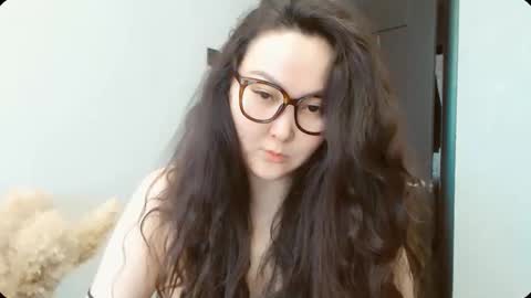 Snapshot of dalidayes chatting on February 15, 2026, 3:47 am Dali online show from February 15, 2026, 3:47 am