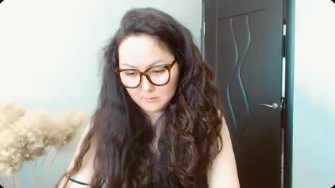 Snapshot of dalidayes chatting on March 29, 2026, 4:45 am Dali online show from March 29, 2026, 4:45 am