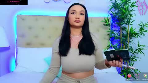 daliyaa_ online show from November 4, 2025, 1:10 pm