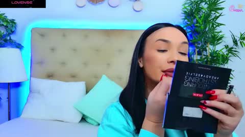 daliyaa_ online show from January 12, 2026, 1:05 pm