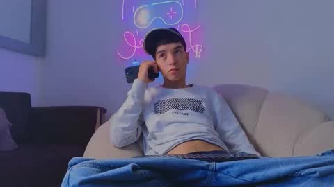 Dallen Grant online show from December 18, 2025, 12:11 pm