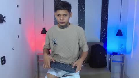 Snapshot of damar_felipe chatting on November 11, 2025, 4:01 am damar_felipe online show from November 11, 2025, 4:01 am