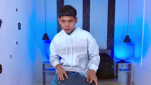 Snapshot of damar_felipe chatting on November 15, 2025, 4:32 am damar_felipe online show from November 15, 2025, 4:32 am