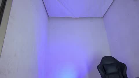 Snapshot of damar_felipe chatting on December 2, 2025, 6:58 pm damar_felipe online show from December 2, 2025, 6:58 pm