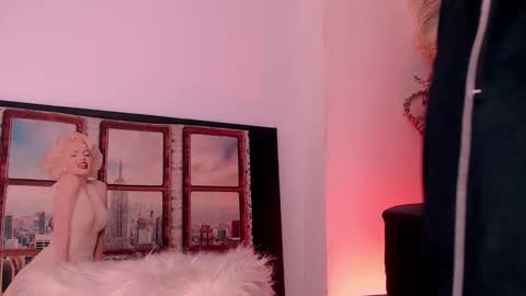         online show from November 29, 2025, 5:54 am