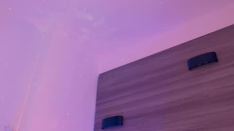         online show from February 11, 2026, 3:33 am