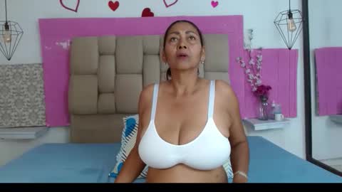 Snapshot of damaryleon chatting on February 27, 2026, 7:03 pm damaryleon online show from February 27, 2026, 7:03 pm