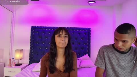 Snapshot of damian_and_roxanne chatting on June 3, 2026, 12:52 pm DAMIAN AND ROXANNE. online show from June 3, 2026, 12:52 pm