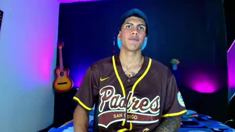 Damian online show from February 25, 2025, 6:14 am