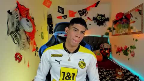 Damian online show from October 27, 2025, 3:10 am