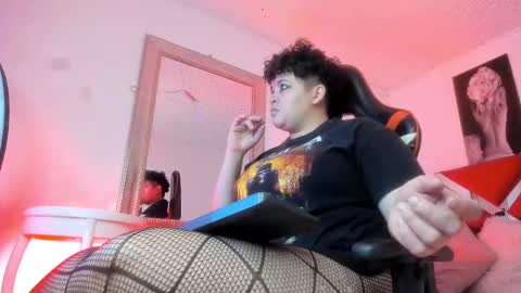 Snapshot of damian_rock_ chatting on September 13, 2025, 7:13 pm damian_rock_ online show from September 13, 2025, 7:13 pm
