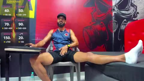 Snapshot of damian_shakur chatting on September 22, 2025, 11:12 am damian_shakur online show from September 22, 2025, 11:12 am