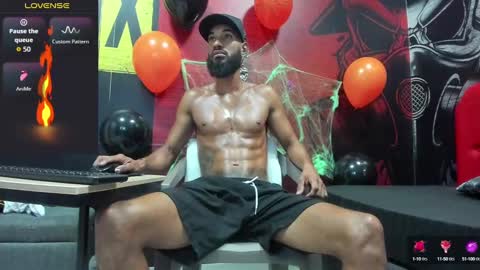 Snapshot of damian_shakur chatting on October 18, 2025, 12:06 pm damian_shakur online show from October 18, 2025, 12:06 pm