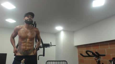 Snapshot of damian_shakur chatting on December 18, 2025, 11:38 am damian_shakur online show from December 18, 2025, 11:38 am