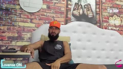 Snapshot of damian_shakur chatting on February 24, 2026, 12:14 pm damian_shakur online show from February 24, 2026, 12:14 pm