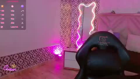 damian_tay1 online show from June 27, 2026, 11:37 am