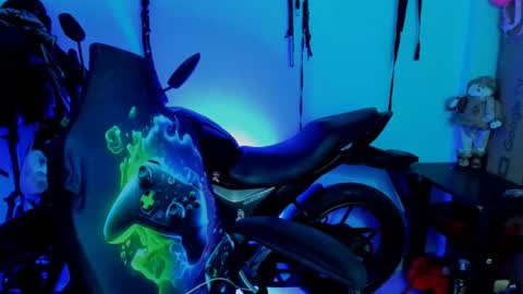 Snapshot of damian_torner chatting on October 14, 2025, 4:46 am Damian torner online show from October 14, 2025, 4:46 am