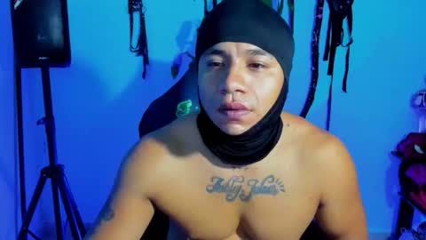 Snapshot of damian_torner chatting on October 22, 2025, 7:52 am Damian torner online show from October 22, 2025, 7:52 am