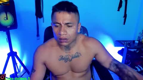 Snapshot of damian_torner chatting on December 18, 2025, 2:06 am Damian torner online show from December 18, 2025, 2:06 am