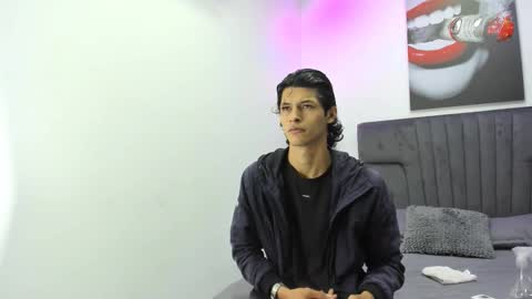 Snapshot of damian_vadim chatting on February 5, 2026, 11:15 am Damian Vadim online show from February 5, 2026, 11:15 am