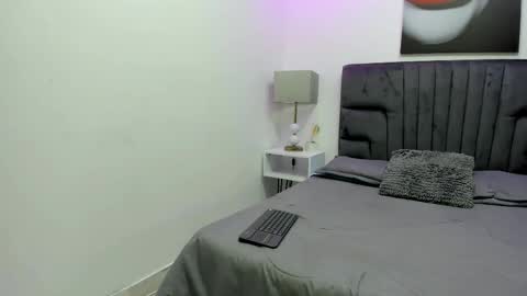 Snapshot of damian_vadim chatting on February 6, 2026, 11:13 am Damian Vadim online show from February 6, 2026, 11:13 am