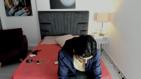 Snapshot of damian_vadim chatting on February 10, 2026, 11:25 am Damian Vadim online show from February 10, 2026, 11:25 am