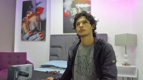 Snapshot of damian_vadim chatting on February 17, 2026, 11:07 am Damian Vadim online show from February 17, 2026, 11:07 am