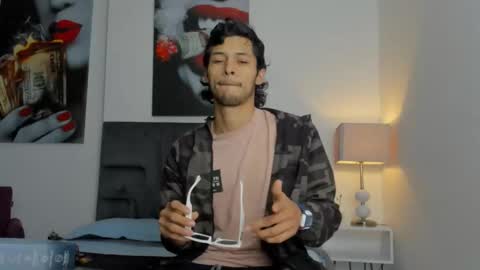 Snapshot of damian_vadim chatting on February 24, 2026, 11:19 am Damian Vadim online show from February 24, 2026, 11:19 am