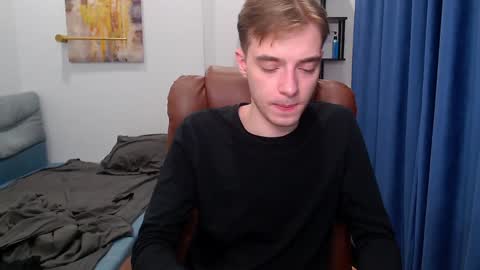 Snapshot of damiano_skinny chatting on January 12, 2025, 7:42 pm my show from 300-1000 UTC online show from January 12, 2025, 7:42 pm