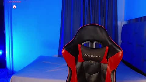 damiano_walker online show from November 19, 2025, 4:45 am