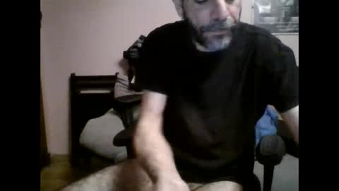 Snapshot of damianour chatting on October 17, 2025, 9:01 am damianour online show from October 17, 2025, 9:01 am
