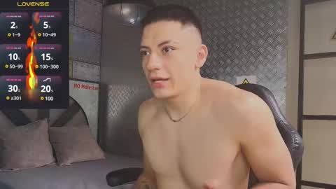 Damian Phill online show from December 22, 2024, 7:31 pm