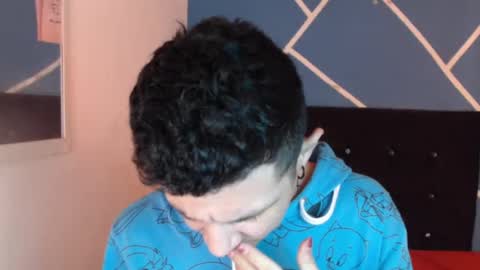 damiansexyboy69 online show from November 18, 2025, 3:49 pm