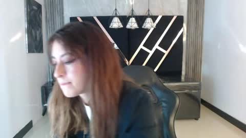 Snapshot of damiaoshun_ch chatting on May 17, 2026, 1:18 pm Damia online show from May 17, 2026, 1:18 pm
