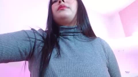 Snapshot of damii_tay chatting on December 23, 2025, 3:15 am Damii online show from December 23, 2025, 3:15 am