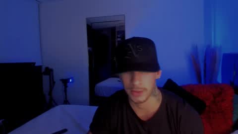 Snapshot of dammianmilleroficial chatting on September 24, 2025, 1:42 am INSTAGRAM DAMMIANMILLEROFICIAL online show from September 24, 2025, 1:42 am