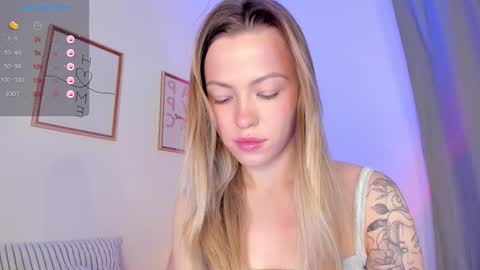 Snapshot of damn_cutie chatting on February 28, 2026, 5:52 am Tiana online show from February 28, 2026, 5:52 am
