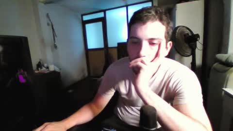 Snapshot of damon_hell chatting on January 7, 2026, 1:41 am Damon online show from January 7, 2026, 1:41 am